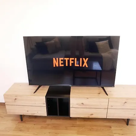 Apartament 51-7 - Workplace - Netflix - Washer Dryer - Modern Design *