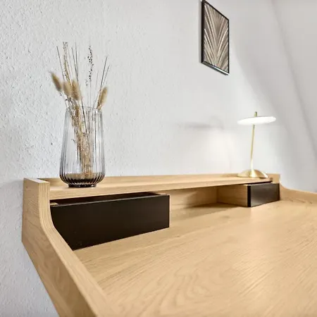 51-7 - Workplace - Netflix - Washer Dryer - Modern Design Appartement Bochum