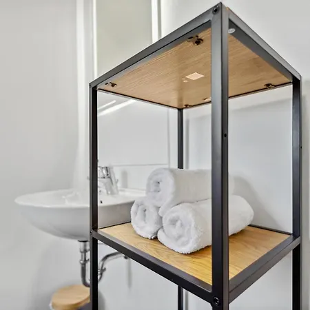 51-7 - Workplace - Netflix - Washer Dryer - Modern Design * Bochum
