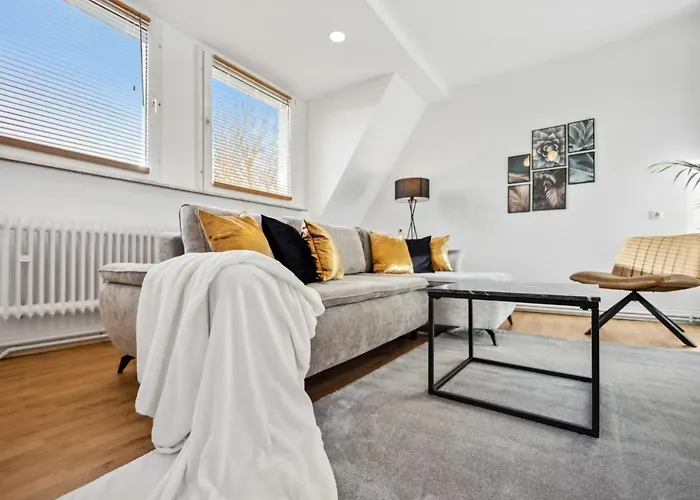 51-7 - Workplace - Netflix - Washer Dryer - Modern Design *