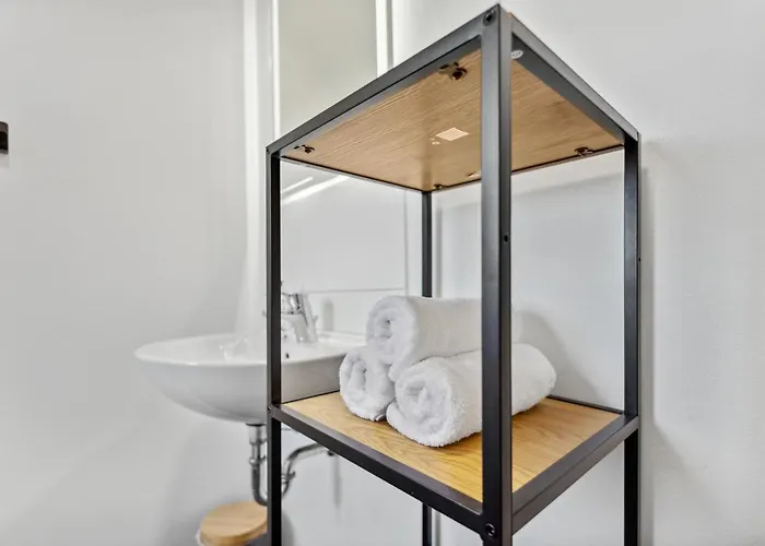 51-7 - Workplace - Netflix - Washer Dryer - Modern Design * Bochum